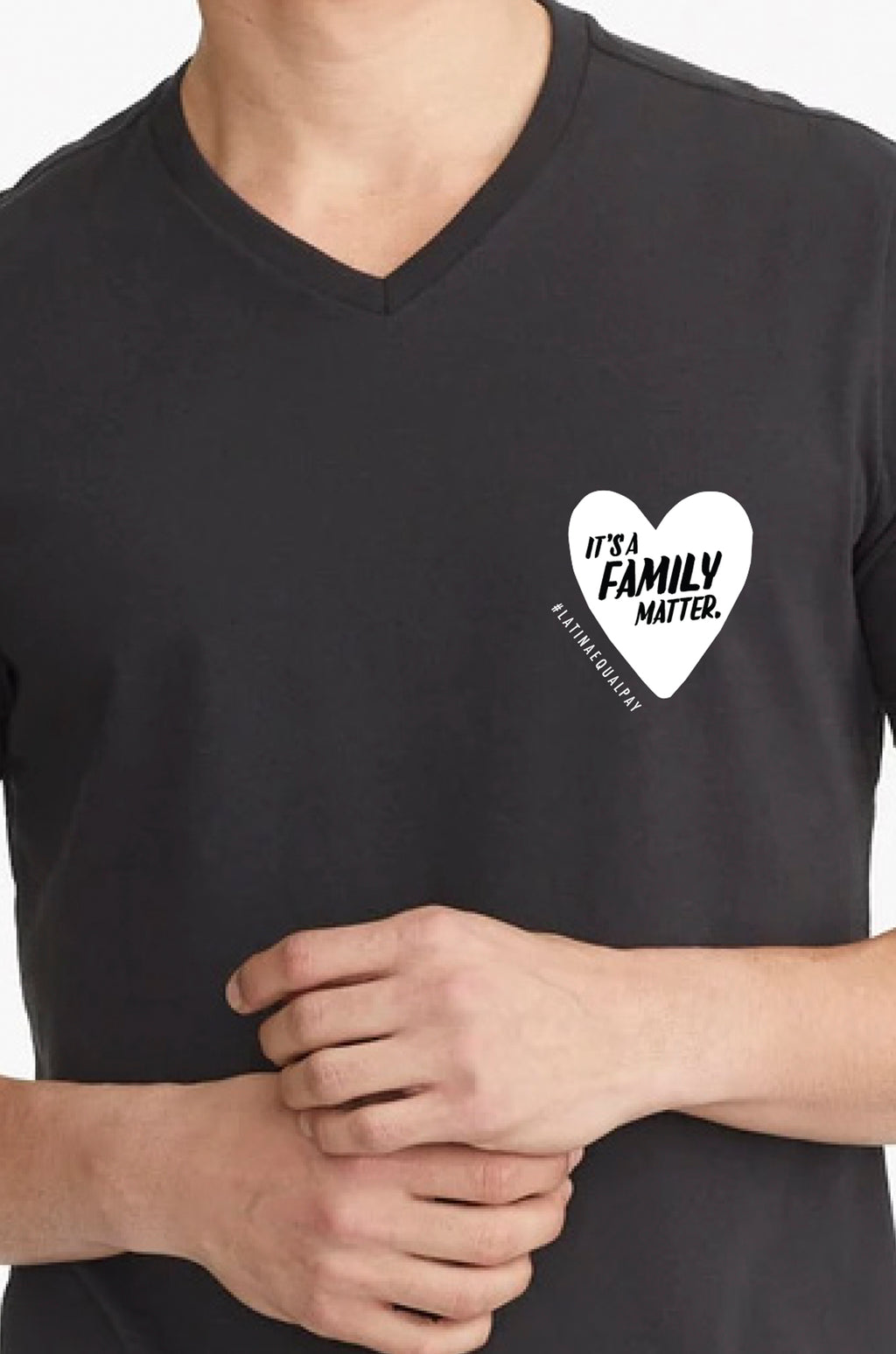 It's A Family Matter: Latina Equal Pay Unisex V-Neck in Black